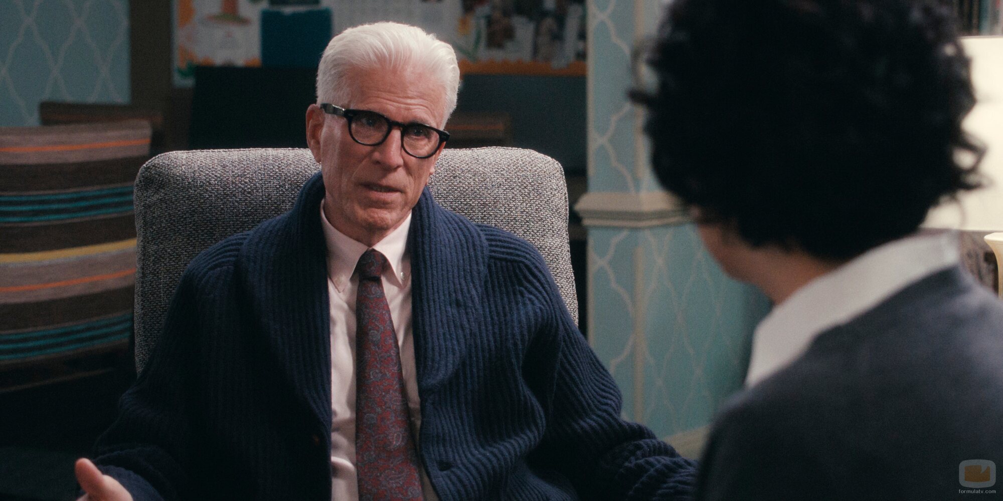 Ted Danson en el 1x04 de 'A Man on the Inside'