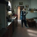 Mona Martínez en 1x02 'Una cabaña en el bosque' de 'Mamen Mayo'