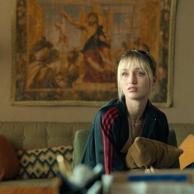 Aitana Batres en la temporada 1 y el capítulo 02 de 'Mamen Mayo'