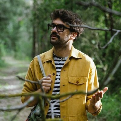 Imagen de Joan Solé en Capítulo 2 titulado 'Una cabaña en el bosque' de 'Mamen Mayo'