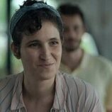 Carla Linares en 1x04 titulado 'Un restaurante frente al mar' de 'Mamen Mayo'