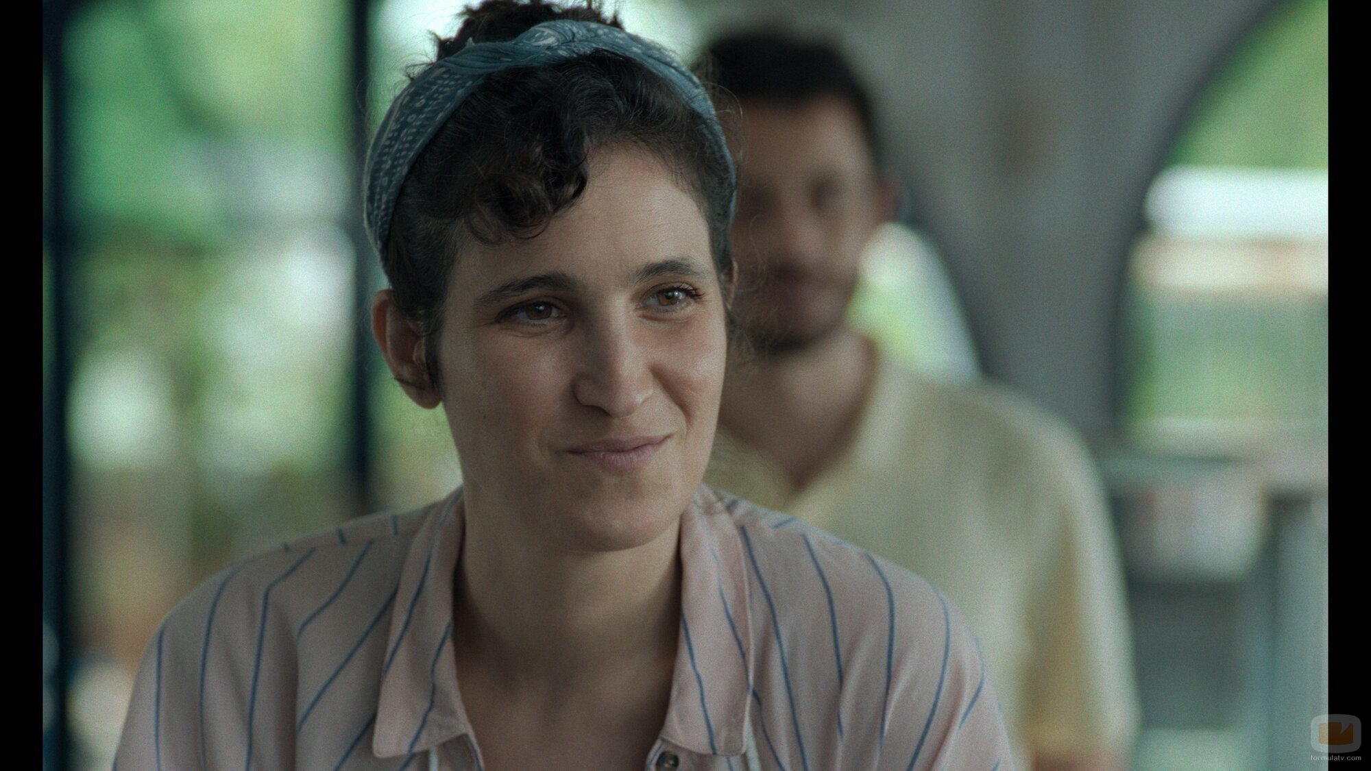 Carla Linares en 1x04 titulado 'Un restaurante frente al mar' de 'Mamen Mayo'