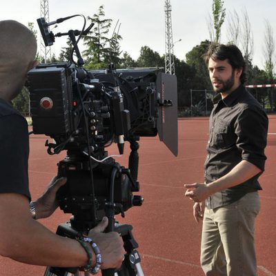 Eduardo Noriega grabando para Telecinco