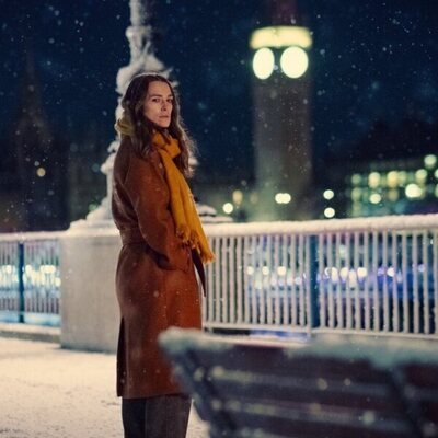 Keira Knightley en 'En el crudo invierno' de 'Black Doves'
