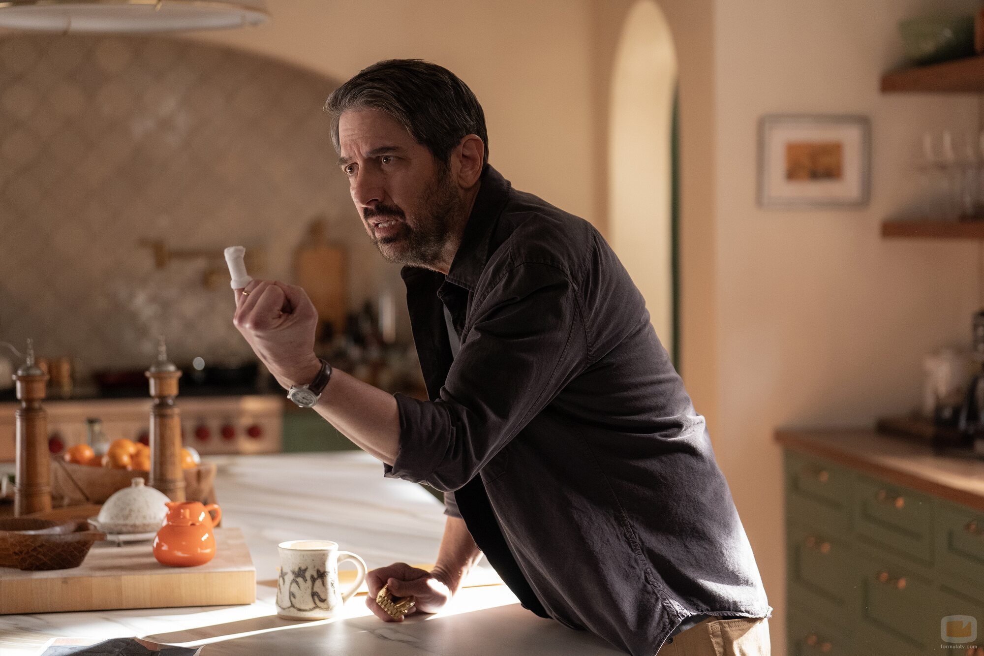 Ray Romano en la temporada 1 y el capítulo 03 de 'Fachadas'