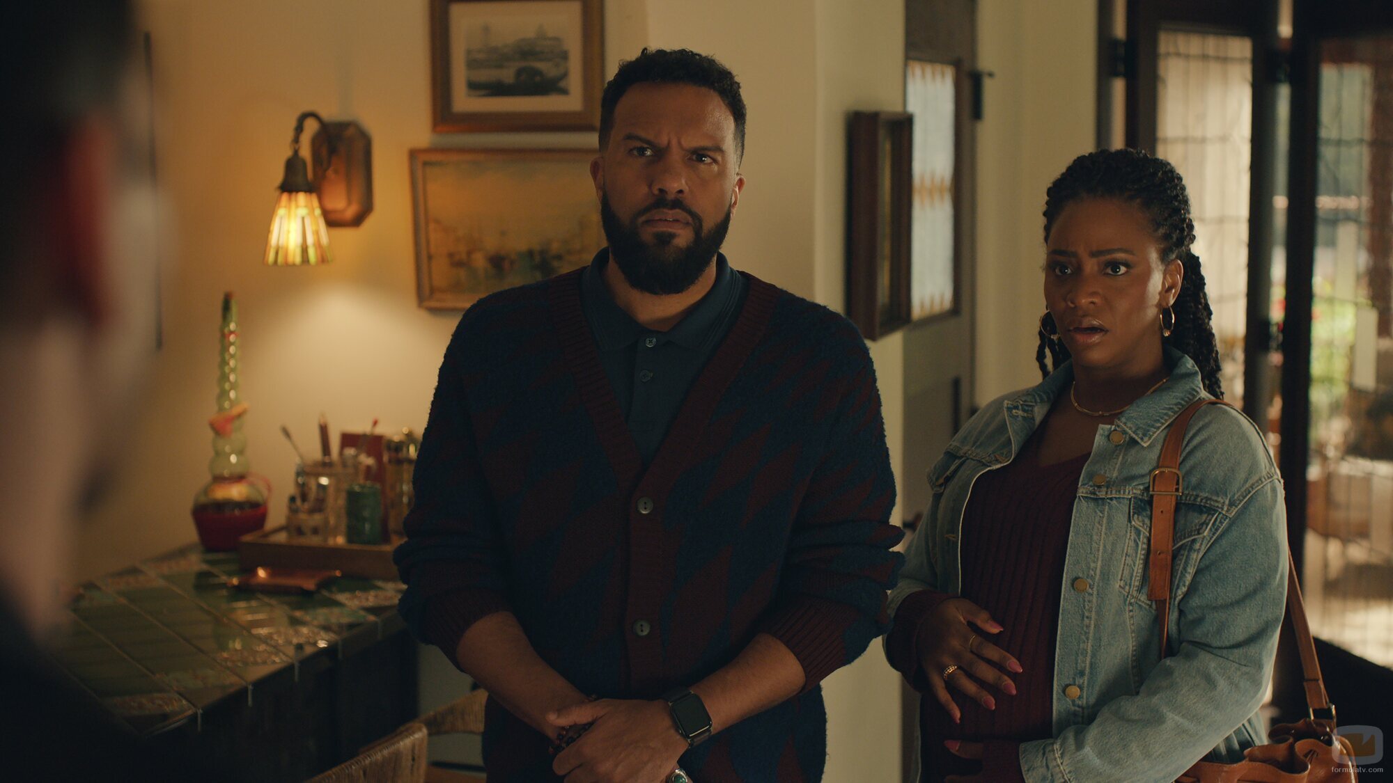 Teyonah Parris y O-T Fagbenle en Capítulo 4 titulado 'Problemas de base' de 'Fachadas'