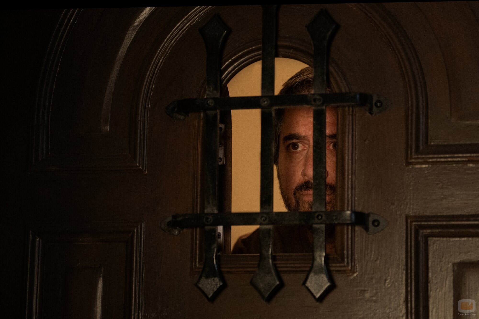 Ray Romano en el 1x05 de 'Fachadas'