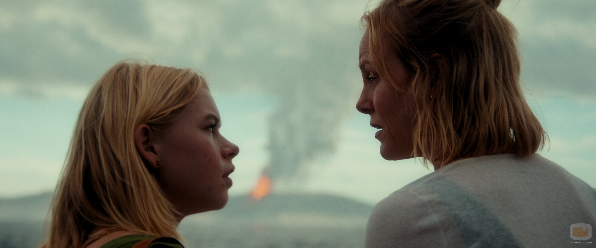 Ingrid Bolsø Berdal y Alma Günther en la temporada 1 y el capítulo 03 de 'La Palma'