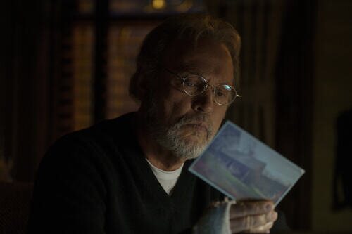 Billy Crystal en la temporada 1 y el capítulo 04 de 'Before'