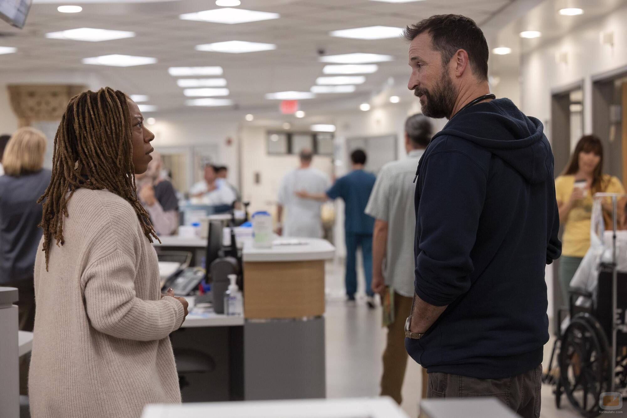 Noah Wyle en 1x01 titulado '7:00 A.M.' de 'The Pitt'