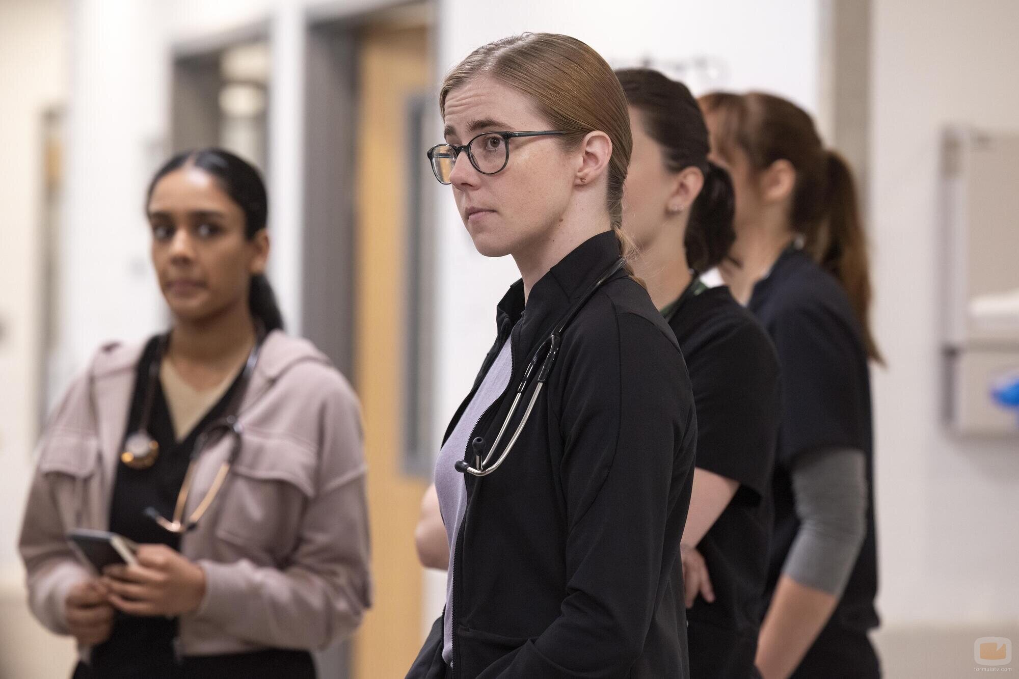 Taylor Dearden en 1x01 '7:00 A.M.' de 'The Pitt'