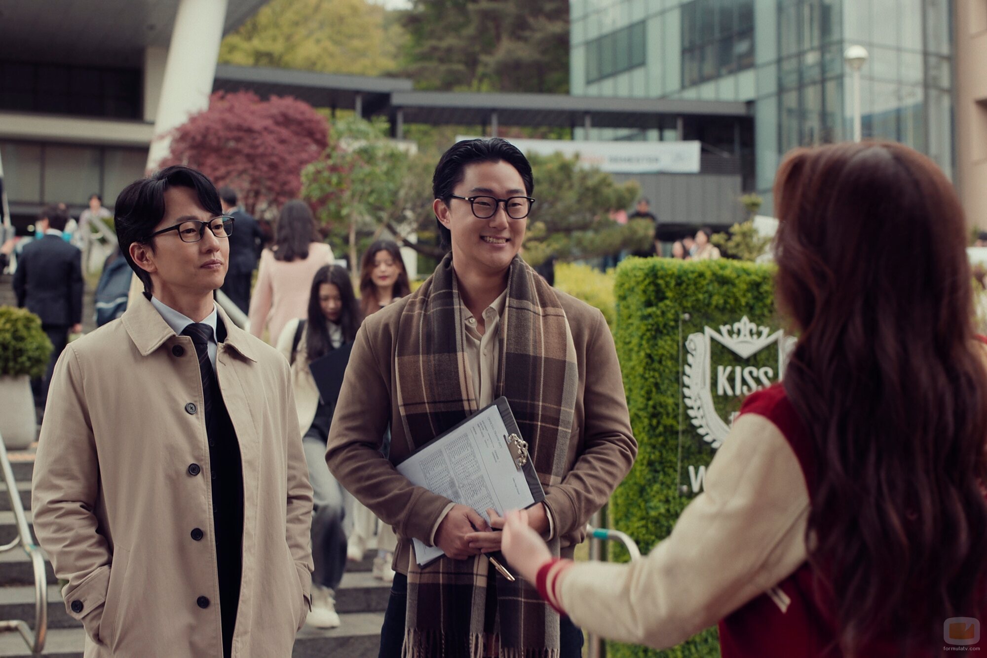 'Besos desde KISS' de 'XO, Kitty'