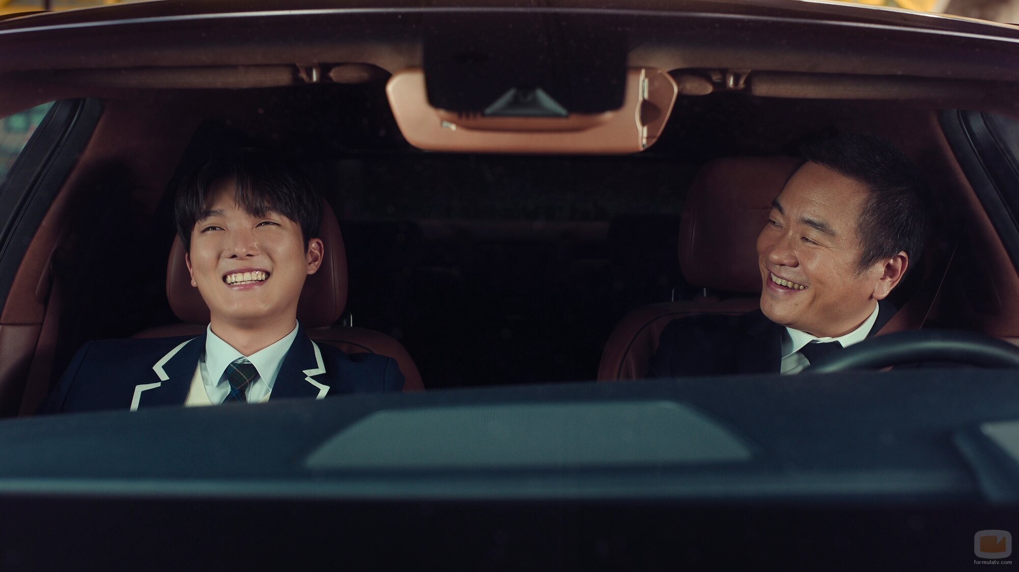 Minyeong Choi en 2x03 'Un beso de Año Nuevo' de 'Besos, Kitty'