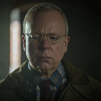 Steve Pemberton en Capítulo 2 titulado 'Contigo o sin ti' de 'Te echo de menos'