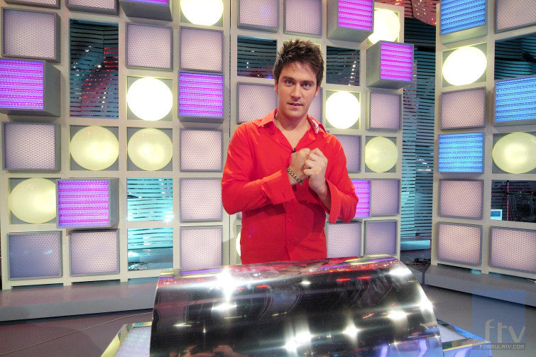 'El destape', concurso presentado por Guillermo Martín