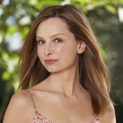 Calista Flockhart da vida a Kitty Walker en 'Cinco hermanos'
