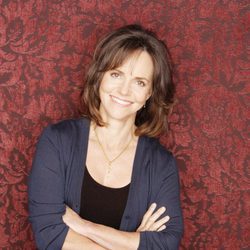 Sally Field como Nora Walker en 'Cinco hermanos'