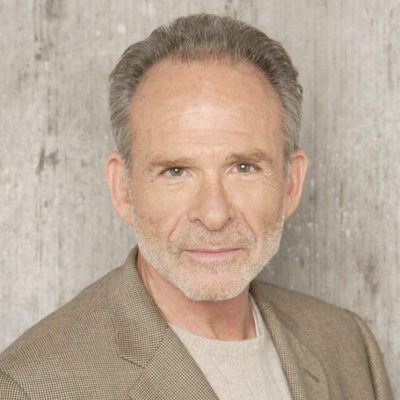 Ron Rifkin en la serie 'Cinco hermanos', de ABC