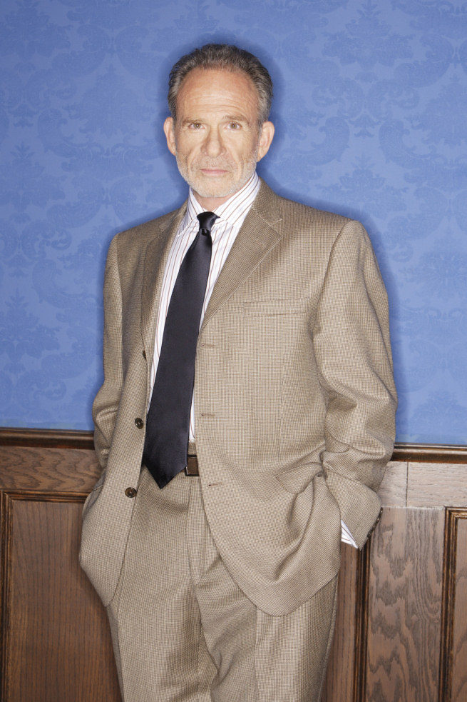 Ron Rifkin en 'Cinco Hermanos', la ficción de ABC