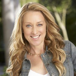 Patricia Wettig es Holly Harper en la serie 'Cinco hermanos', de ABC
