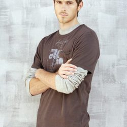 Dave Annable interpreta a Justin Walker en la ficción de ABC 'Cinco hermanos'