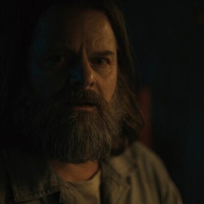 Shane McRae en 2x09 'El salvoconducto' de 'Silo'