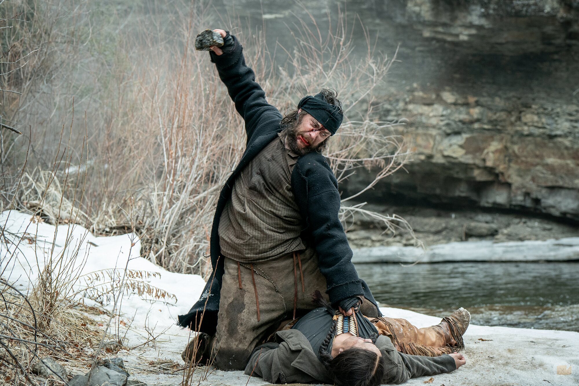 Taylor Kitsch en 1x01 'Episodio 1' de 'Érase una vez el Oeste'