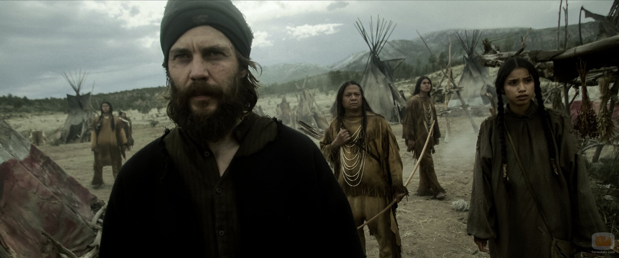Taylor Kitsch en 1x02 titulado 'Episodio 2' de 'Érase una vez el Oeste'