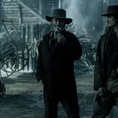 Shea Whigham y Nick Hargrove en la temporada 1 y el capítulo 03 de 'Érase una vez el Oeste'