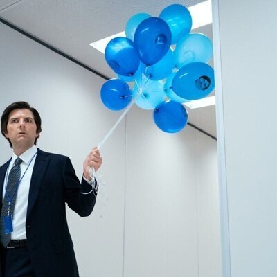 Adam Scott en 2x01 'Hola, señora Cobel' de 'Separación'