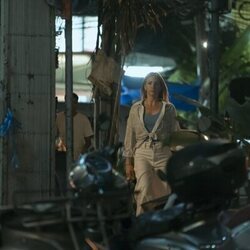 Brittany Snow en la temporada 2 y el capítulo 01 de 'El agente nocturno'