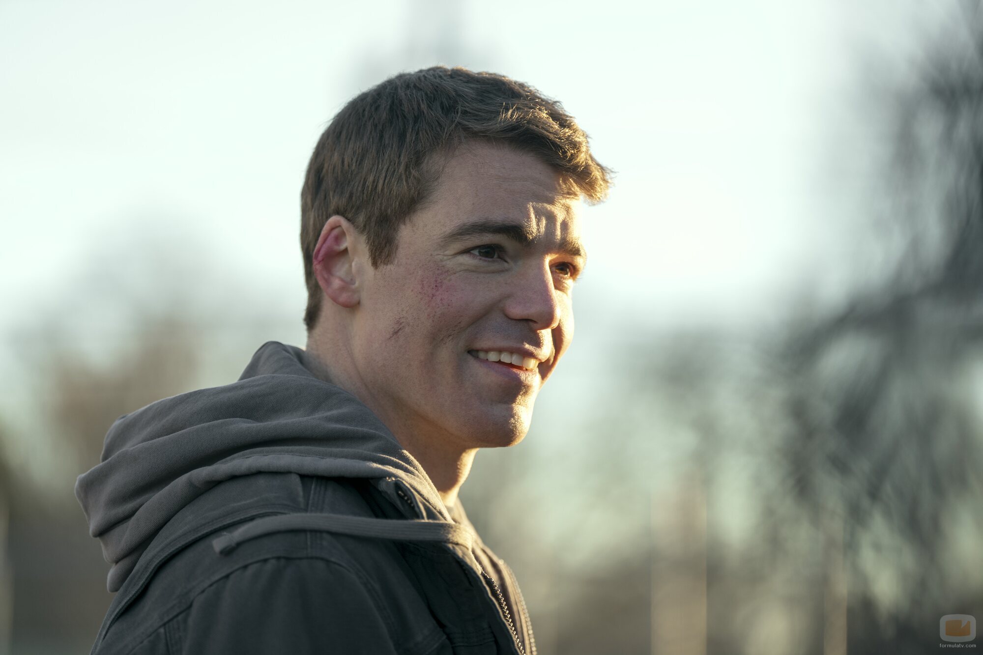 Gabriel Basso en 'Desconectado' de 'El agente nocturno'