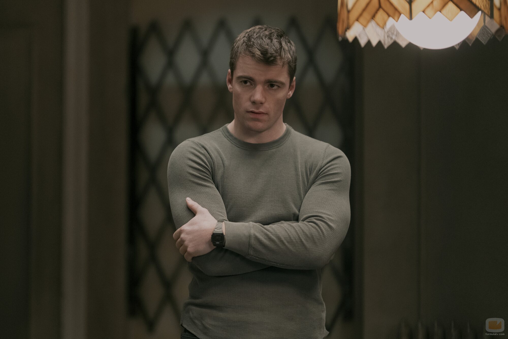 Gabriel Basso en 'Desconectado' de 'The Night Agent'