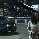 Amanda Warren en la temporada 2 y el capítulo 03 de 'El agente nocturno'