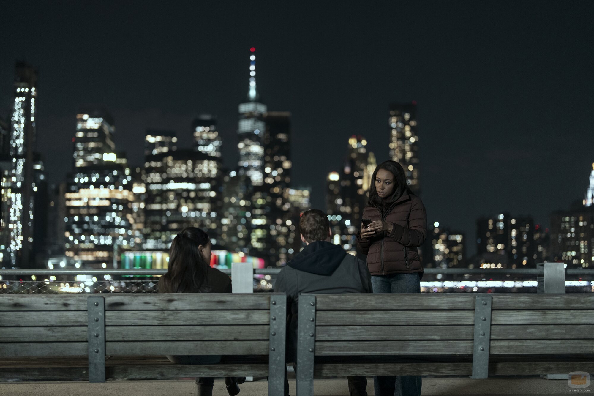 Amanda Warren en el 2x03 de 'The Night Agent'
