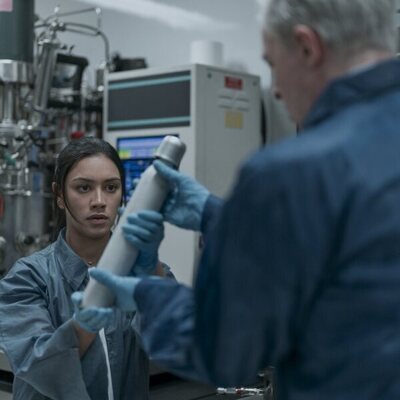 Luciane Buchanan en la temporada 2 y el capítulo 09 de 'El agente nocturno'