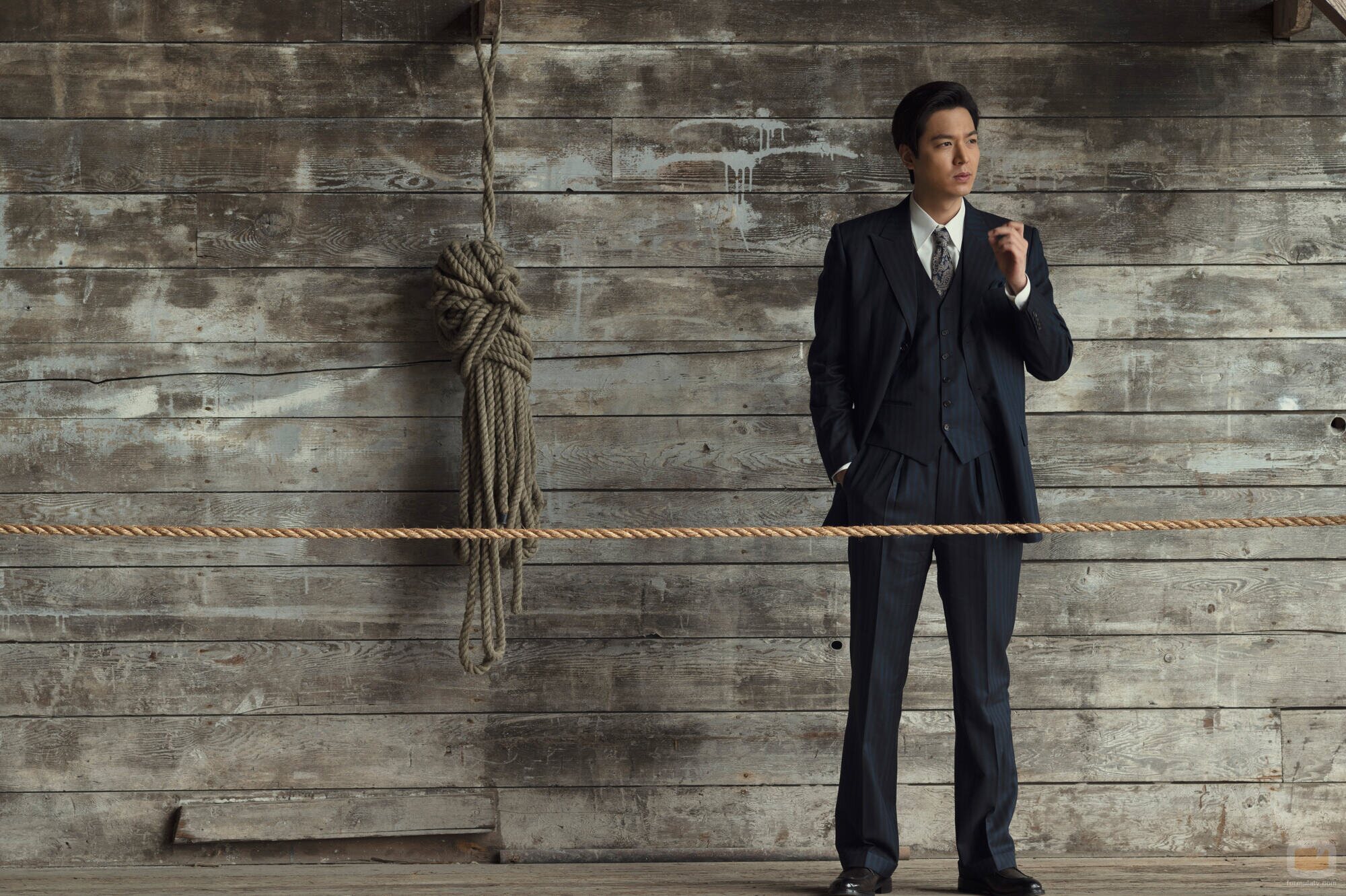 Lee Min-ho en Capítulo 2 titulado 'Capítulo dos' de 'Pachinko'