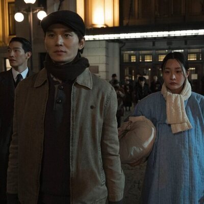 Minha Kim y Steve Sanghyun Noh en 'Capítulo cinco' de 'Pachinko'