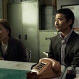 Soji Arai y Youn Yuh-jung en 'Capítulo cinco' de 'Pachinko'