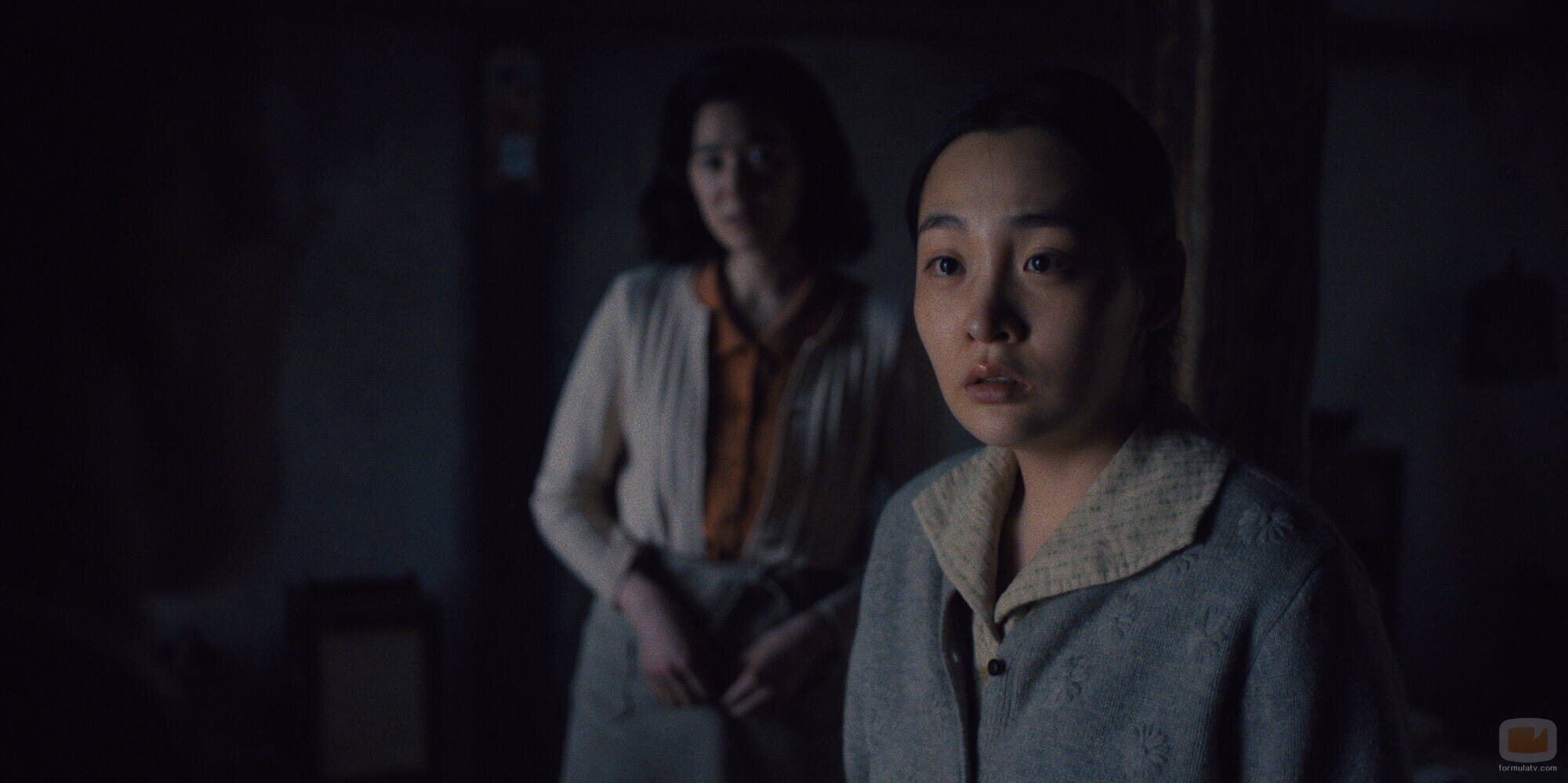 Minha Kim y Jung Eun-chae en 2x02 'Capítulo diez' de 'Pachinko'