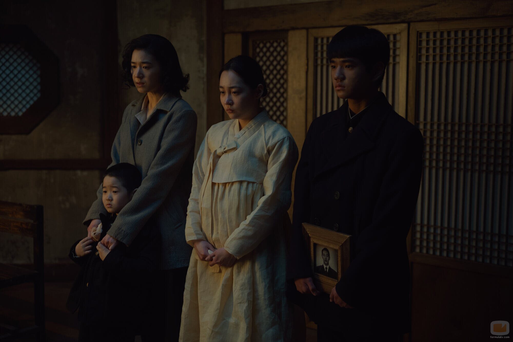 Minha Kim y Jung Eun-chae en la temporada 2 y el capítulo 02 de 'Pachinko'