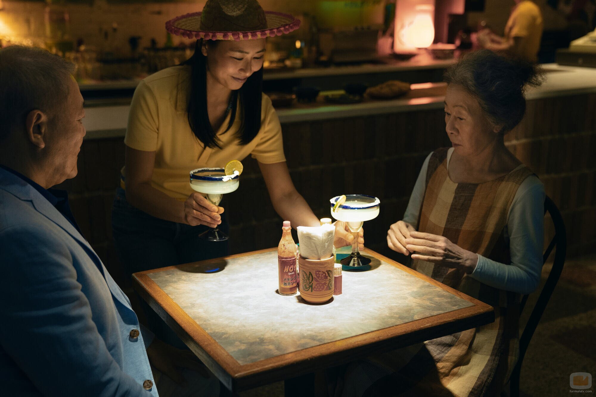 Youn Yuh-jung y Jun Kunimura en Capítulo 6 titulado 'Capítulo catorce' de 'Pachinko'