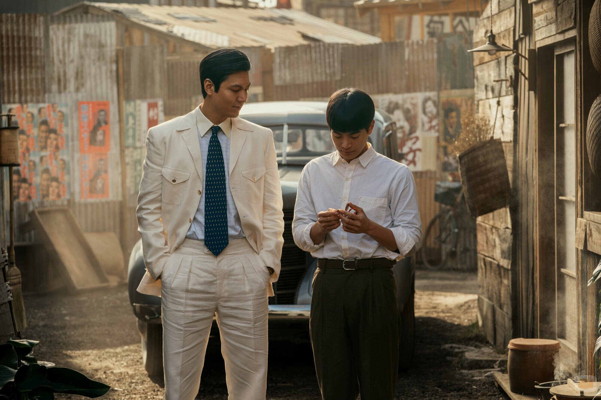 Lee Min-ho en 2x07 'Capítulo quince' de 'Pachinko'