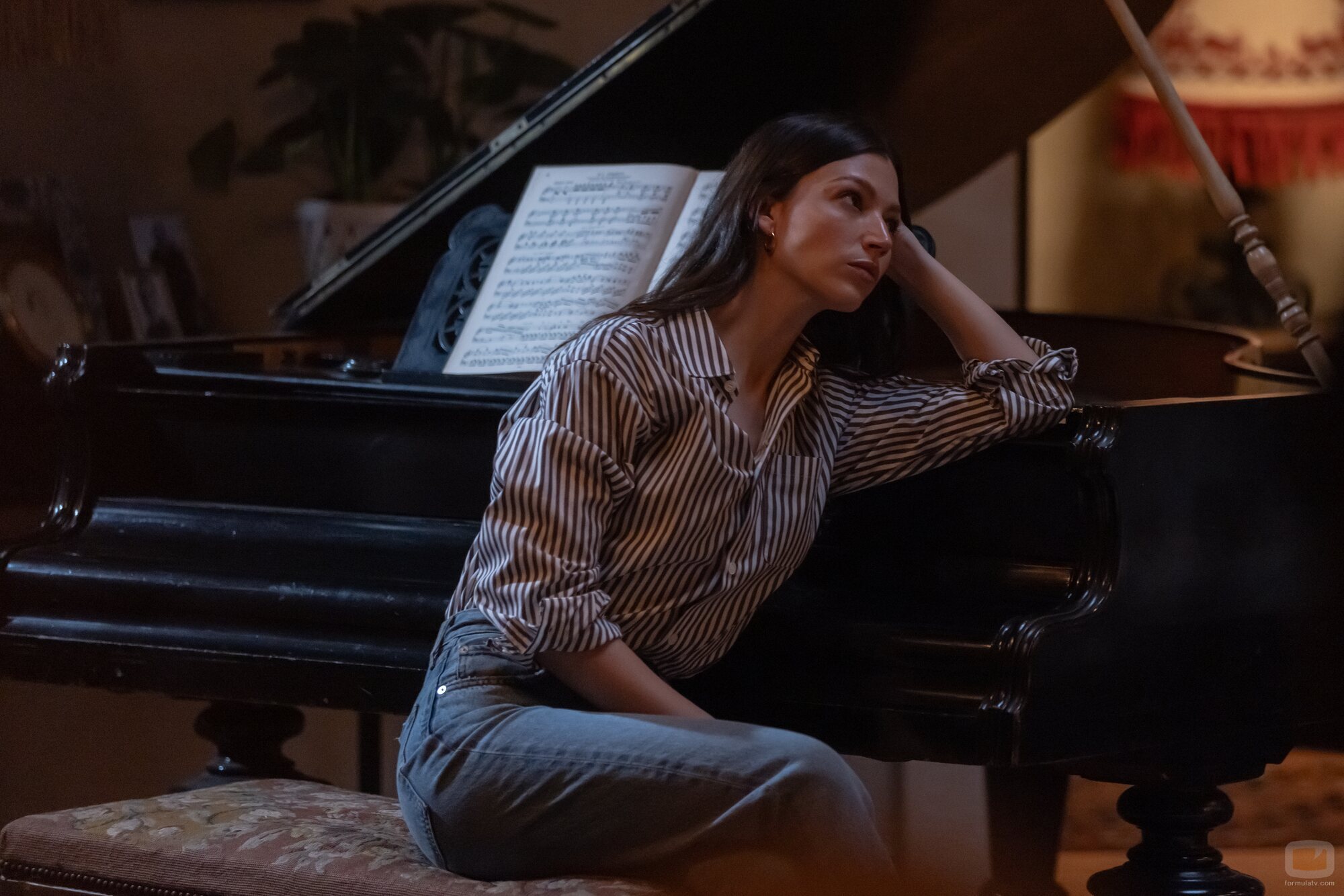 Úrsula Corberó en el 1x09 de 'Chacal'