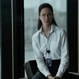 Katherine Waterston en el 1x07 de 'La agencia'