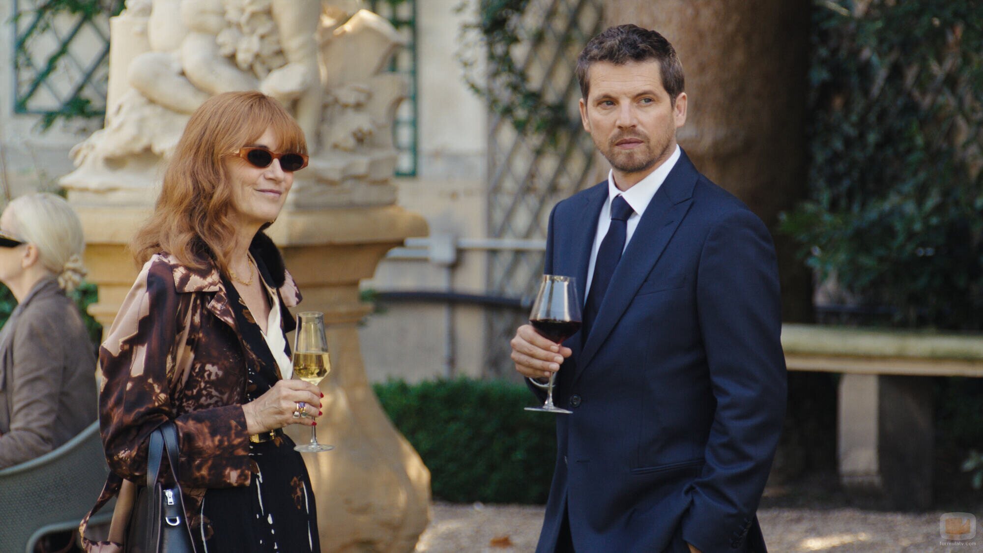 Anne Consigny y Pierre Deladonchamps en 1x04 'La divorciada' de 'La Maison'