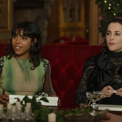 Zita Hanrot y Amira Casar en el 1x06 de 'La Maison'