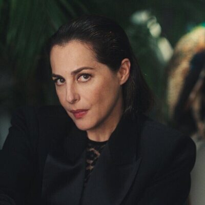 Amira Casar en Capítulo 7 titulado 'La vida en rosa' de 'La Maison'