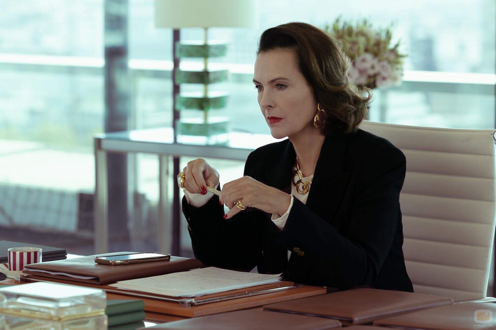 Carole Bouquet en el 1x08 de 'La Maison'