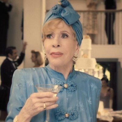 Carol Burnett en 1x04 titulado 'Maxine juega sus cartas' de 'Palm Royale'